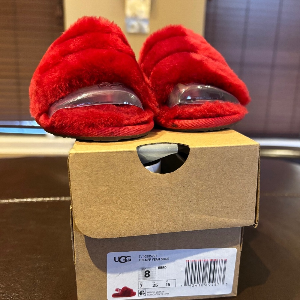 TODDLER UGG FLUFF YEAH RIBBON RED SLIPPERS SIZE 8C